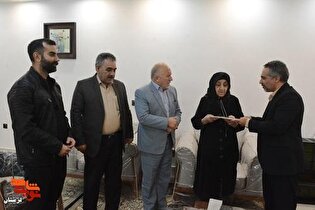 مدیرکل بنیاد شهید لرستان از ایثارگران لرستان تجلیل...