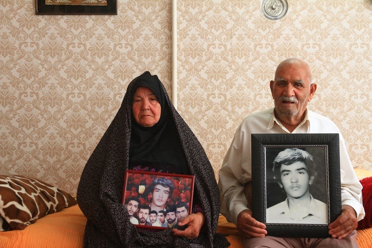 خانواده شهید خسروی در فراق پسرشان خاطراتش را می‌نویسند