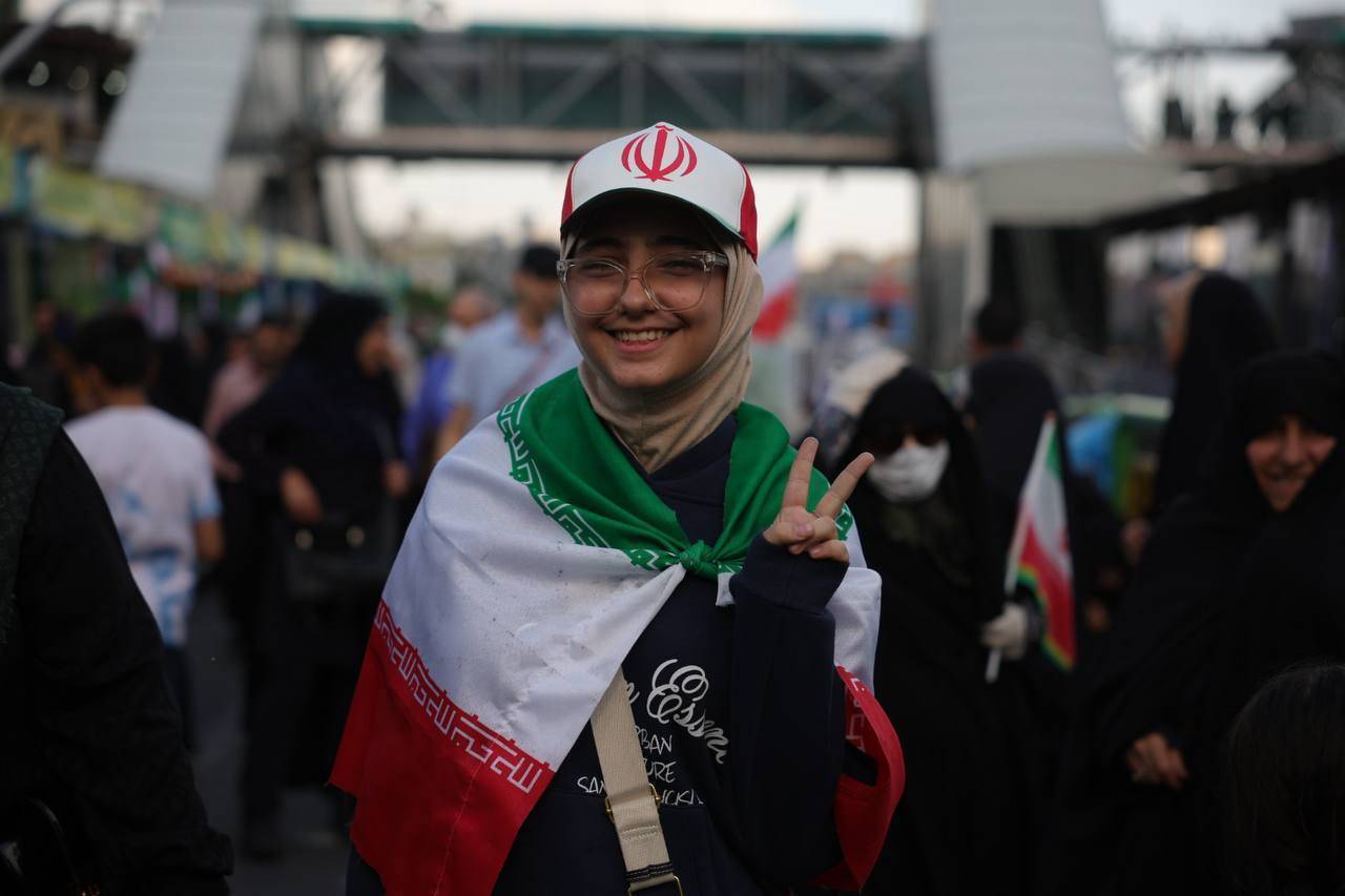 اجتماع بزرگ امام رضایی‌ها در میدان انقلاب تهران /تصاویر