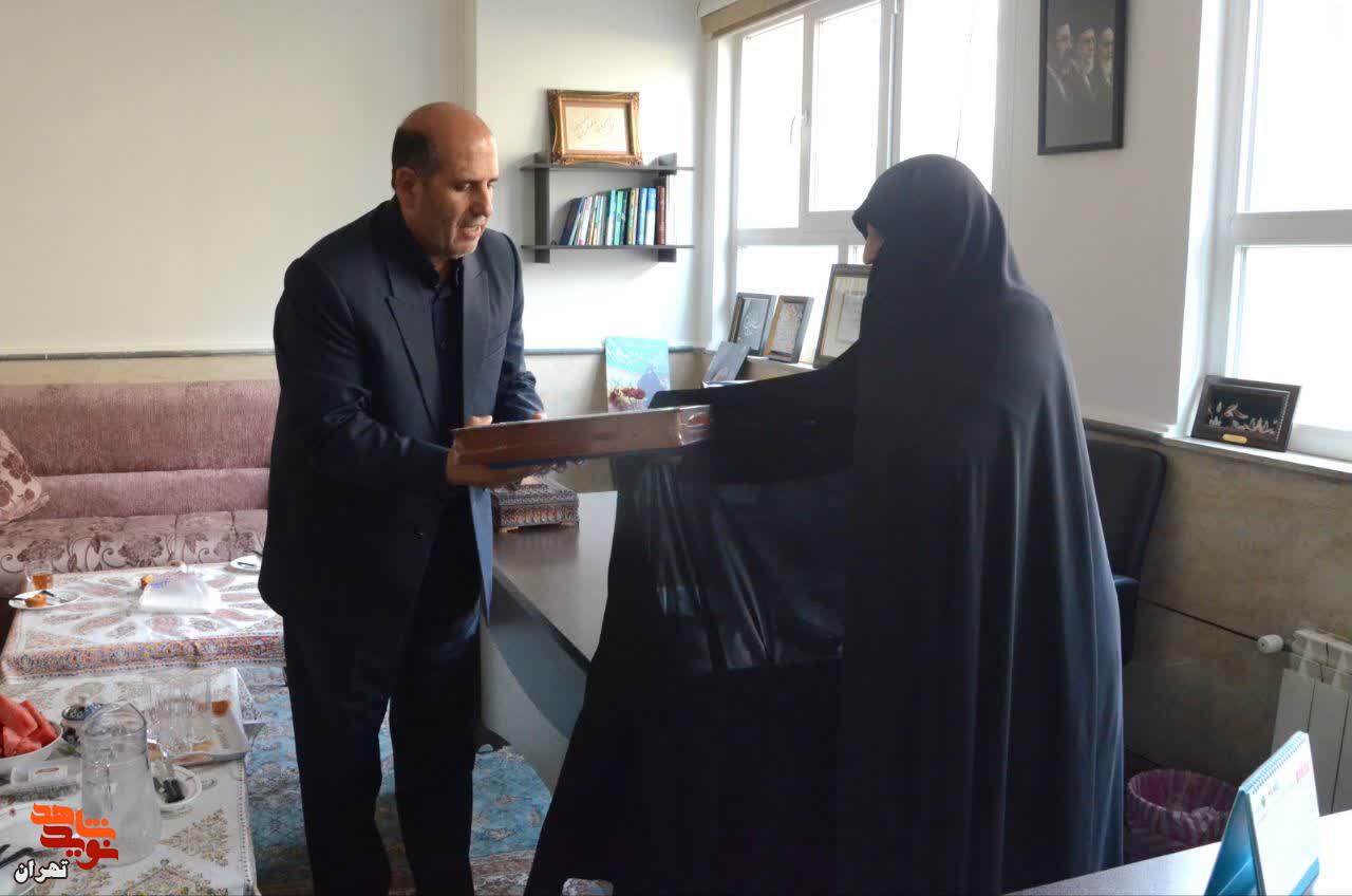 شهید شیرازی مردی بود که در سایه خدمت کرد