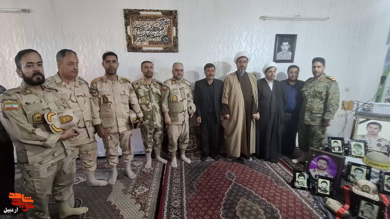 برگزاری یادواره خانگی شهید «سجاد تختی» در اردبیل+ عکس