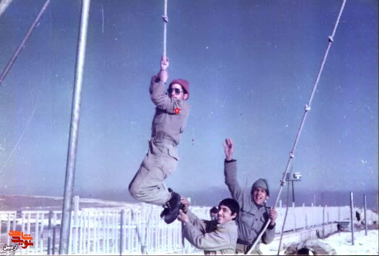 تصاویر کمتر دیده شده از شهید «محمدصادق چاکرعباسی» تصاویر کمتر دیده شده از شهید «محمدصادق چاکرعباسی»