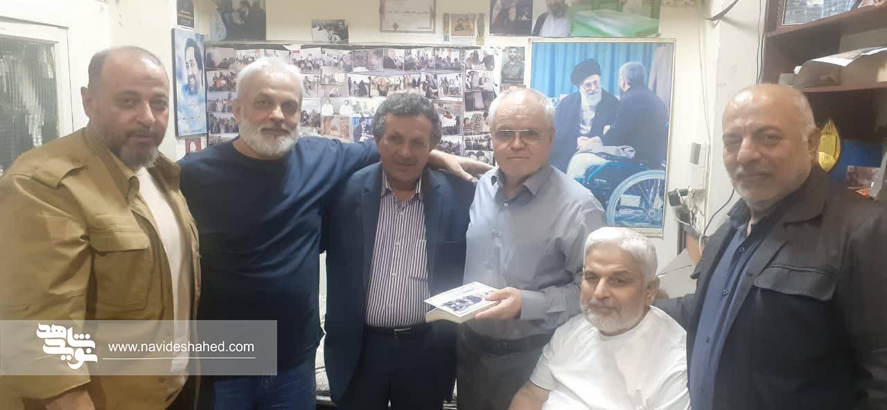 دیدار مشاور پیگیری امور خانواده شهدا و ایثارگران با دو برادر جانباز دفاع مقدس دیدار مشاور پیگیری امور خانواده شهدا و ایثارگران با دو برادر جانباز دفاع مقدس