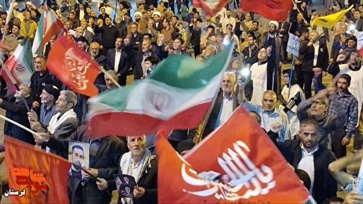 یادواره شهدای شهرستان معمولان در تجمع شبانه برگزار شد