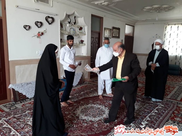 تشویق دانش آموزان ممتاز