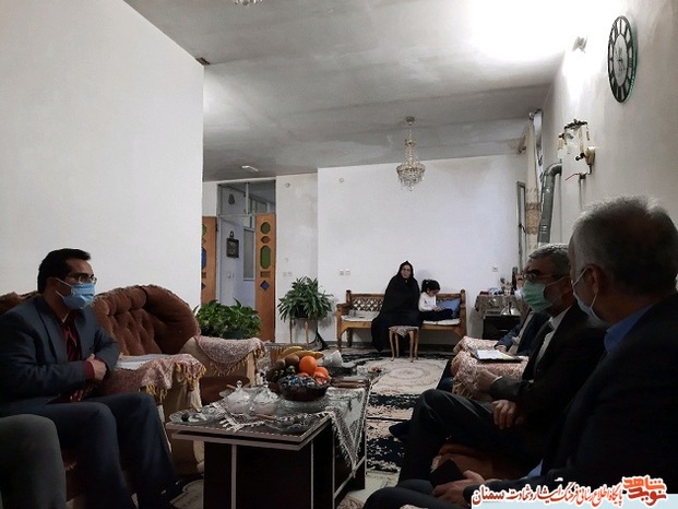 دیدار دکتر یزدانی مدیرکل بنیاد شهید استان سمنان با خانوده‌های معزز شاهد و ایثارگر شهرستان مهدیشهر- یازدهم فروردین ۱۴۰۰