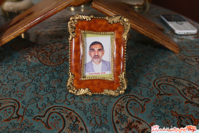 عکس شهید ابراهیم غلامی در منزل 