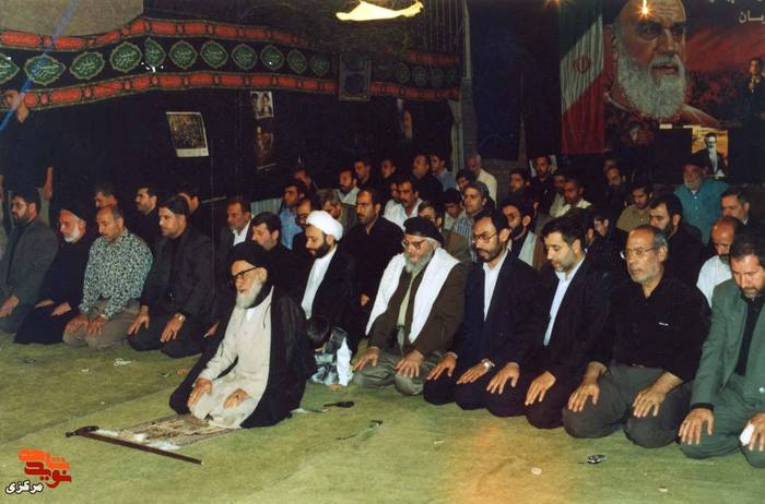 نماز جماعت به امامت آیت اله حمیدی 
