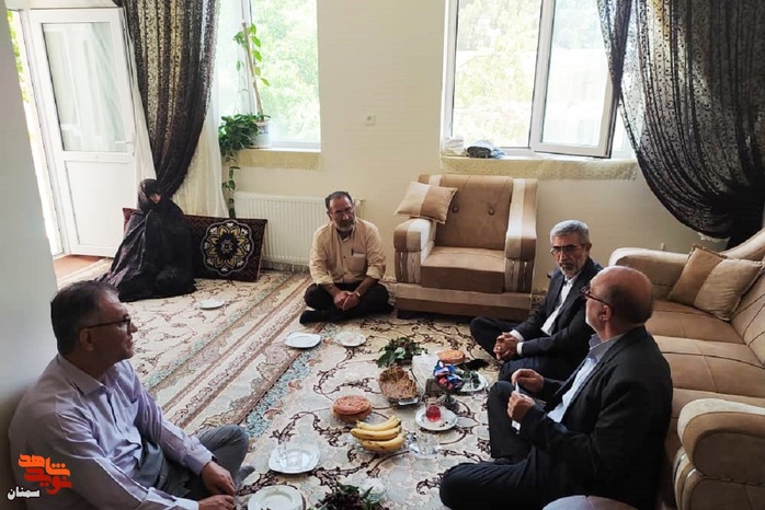 دیدار مسئولان استانی با خانواده معزز شهید والامقام سیدحسن کریمی - بیست و پنجم خردادماه ۱۴۰۱ روستای قلعه نو خرقان شاهرود