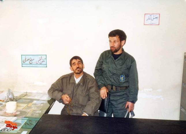 از راست : محمدصادق عاشوری - حاج بشیر روشن