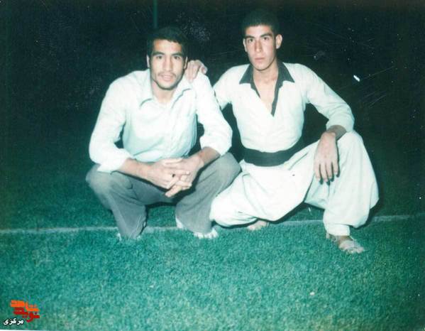 سمت چپ: شهید حسن برکوک تبار