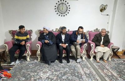دیدار امام جمعه و فرماندار شهرستان مهدی‌شهر با جانباز ۳۵ درصد مدافع حرم جان‌محمد محمدی - یازدهم دی‌ماه ۱۴۰۱ شهرستان مهدی‌شهر