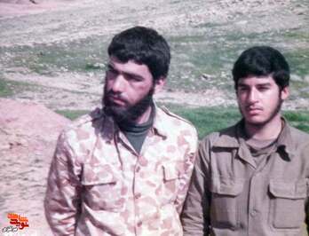 از چپ: شهید غضنفر داودآبادی- محمود زندوکیلی