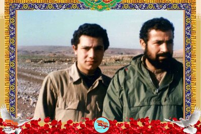 نفر سمت راست شهید علی‌اکبر مقدسی